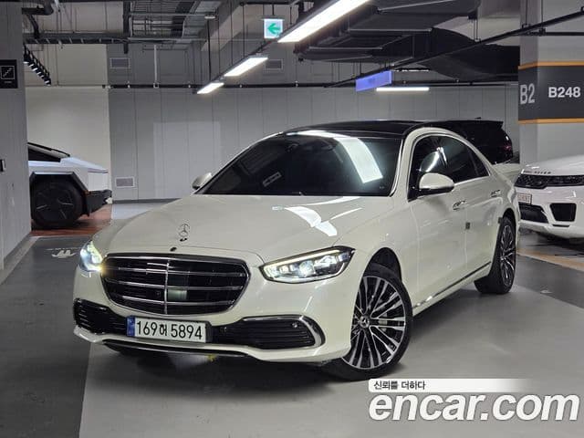 Mercedes-Benz S-Class W223