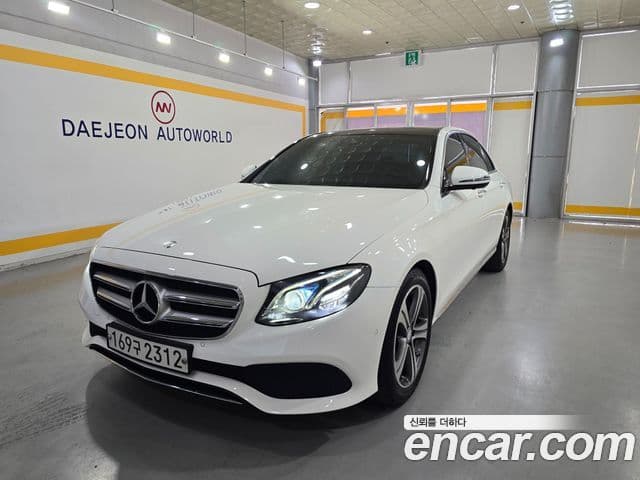 Mercedes-Benz E-Class W212