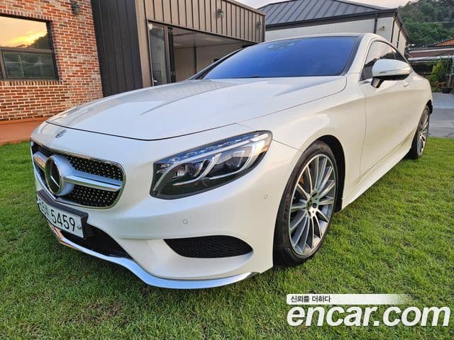 Mercedes-Benz S-Class W222