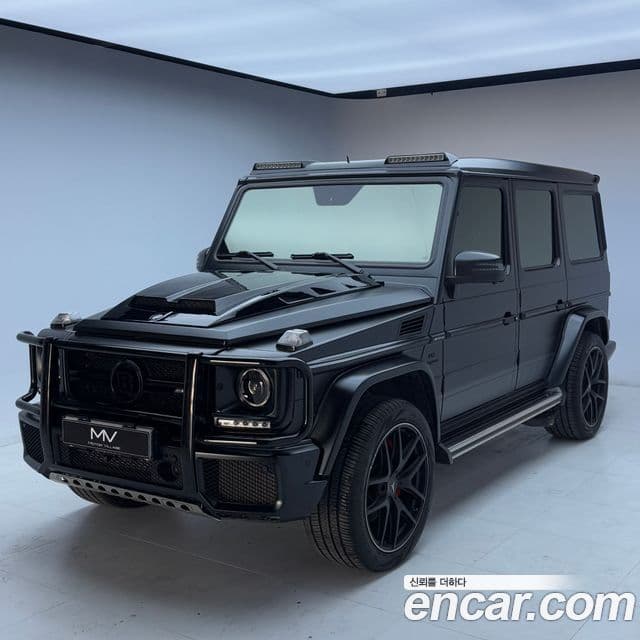 Mercedes-Benz G-Class W463