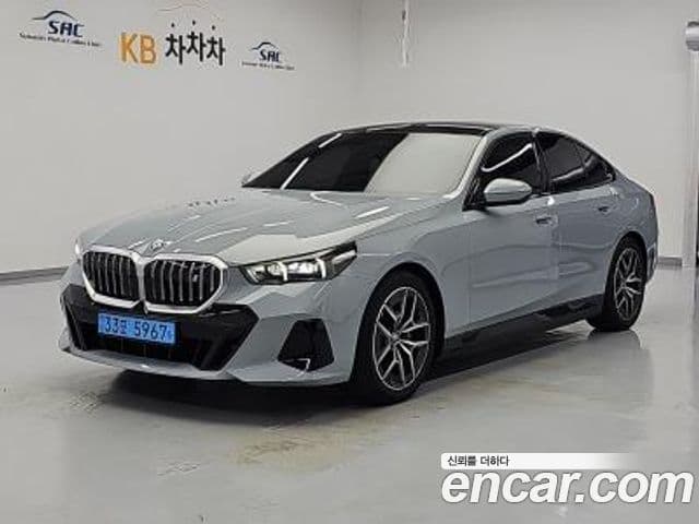 BMW i5 (G60)