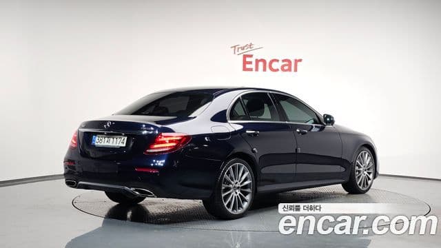 Mercedes-Benz E-Class W213 2