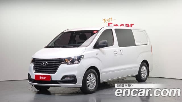 Hyundai The New Grand Starex