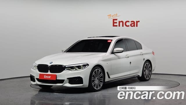 BMW 5 Series (G30)