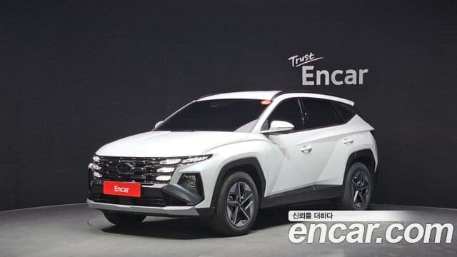 Hyundai The New Tucson Hybrid (NX4)