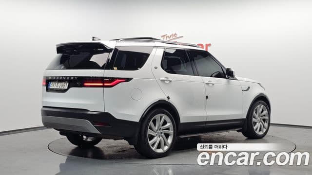 Land Rover Discovery 5 2