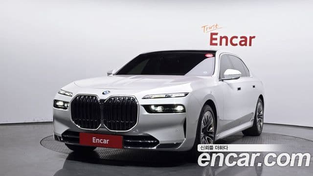 BMW 7 Series (G70)
