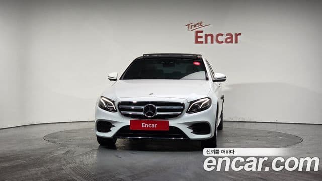 Mercedes-Benz E-Class W213 3