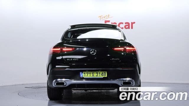 Mercedes-Benz GLE-Class W167 4