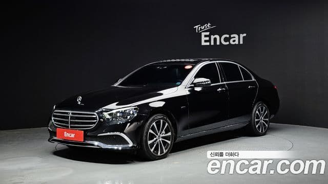 Mercedes-Benz E-Class W213 1