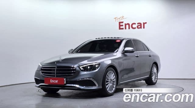 Mercedes-Benz E-Class W213 1