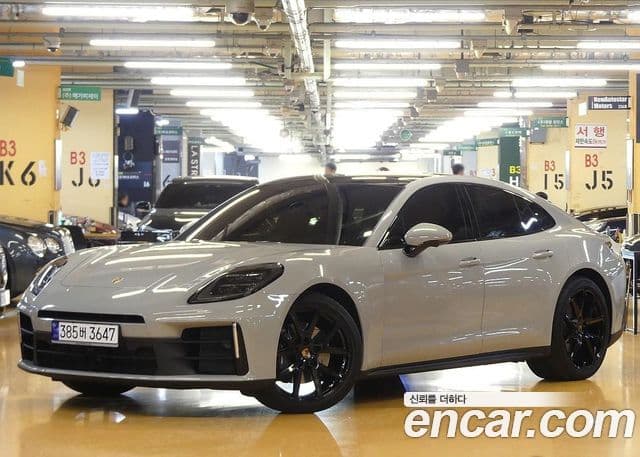 Porsche Panamera (976)