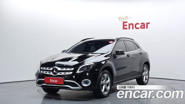 Mercedes-Benz GLA-Class X156