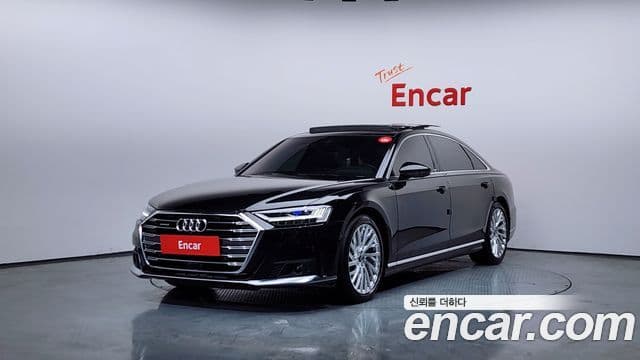 Audi A8 (D5)