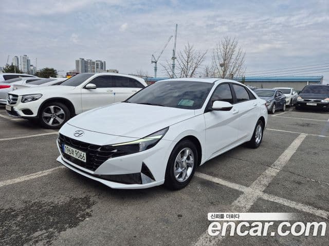 Hyundai Avante (CN7) 1