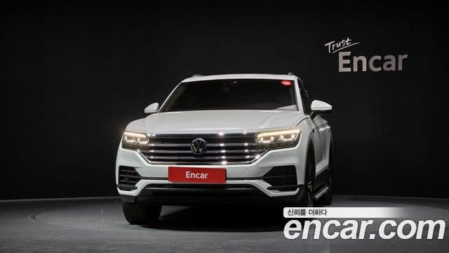Volkswagen Touareg 3rd Gen 3