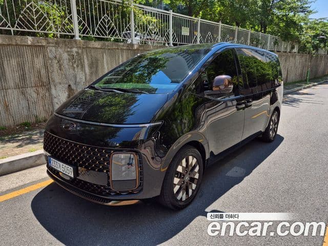 Hyundai Staria