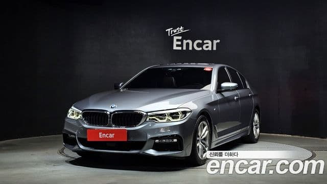 BMW 5 Series (G30)