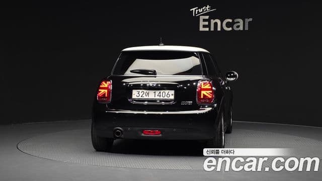MINI Cooper 4