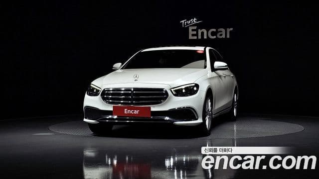 Mercedes-Benz E-Class W213 3