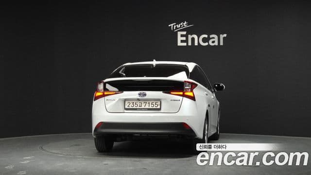 Toyota Prius 4th Gen 4