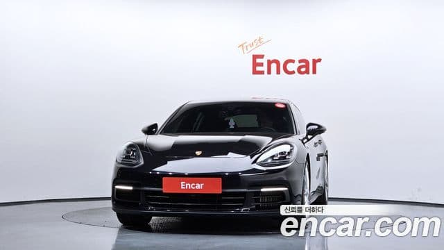 Porsche Panamera (971) 3