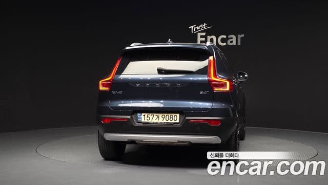 Volvo XC40 4