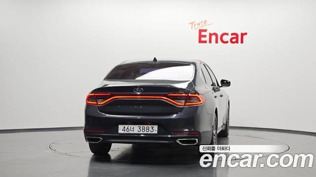 Hyundai Grandeur IG Hybrid 4