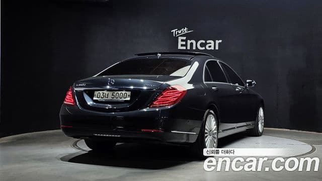 Mercedes-Benz S-Class W222 2