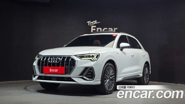 Audi Q3 (F3)
