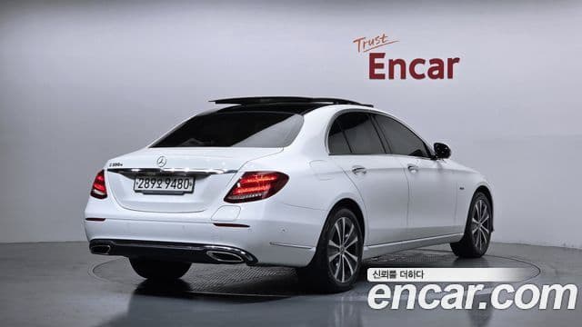 Mercedes-Benz E-Class W213 2