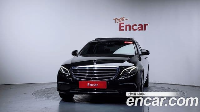 Mercedes-Benz E-Class W213 3