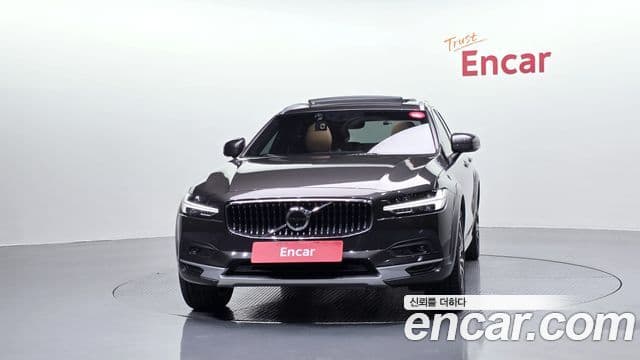 Volvo V90 Cross Country 3
