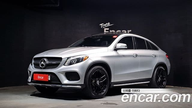 Mercedes-Benz GLE-Class W166