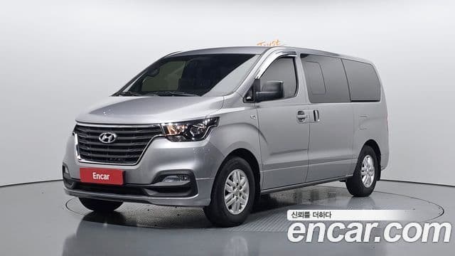 Hyundai The New Grand Starex