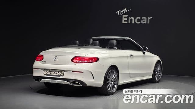 Mercedes-Benz C-Class W205 2