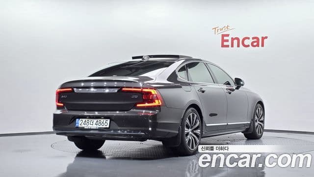 Volvo S90 2