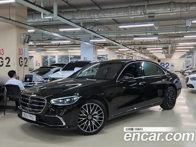 Mercedes-Benz S-Class W223