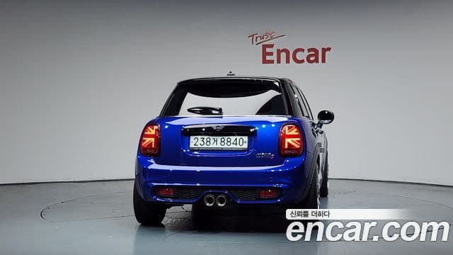 MINI Cooper S 4