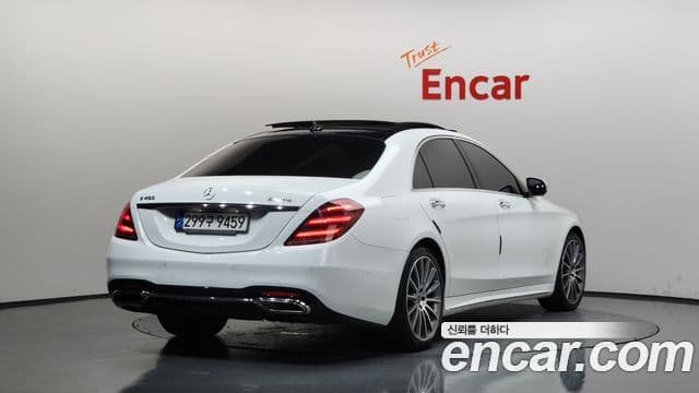 Mercedes-Benz S-Class W222 2