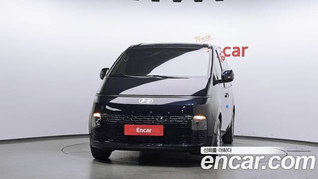 Hyundai Staria 3