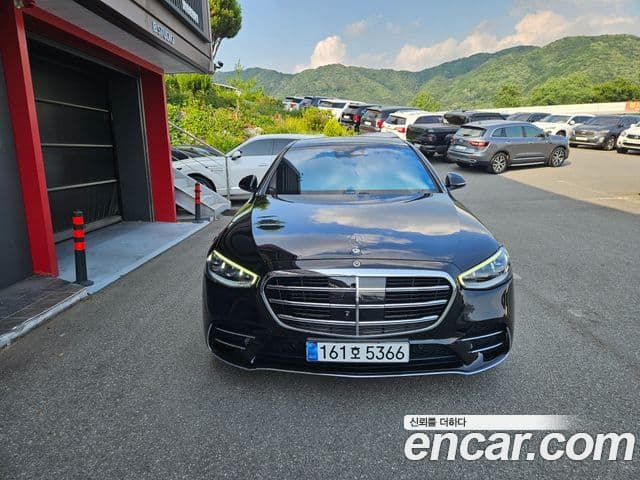 Mercedes-Benz S-Class W223