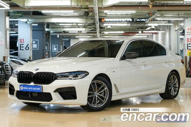 BMW 5 Series (G30)