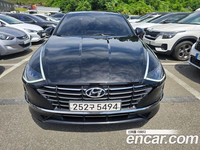 Hyundai Sonata (DN8)