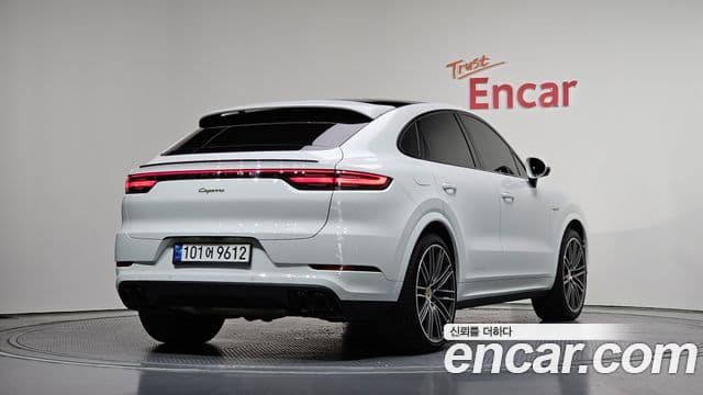 Porsche Cayenne (PO536) 2