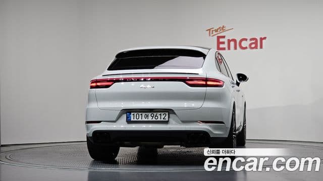 Porsche Cayenne (PO536) 4