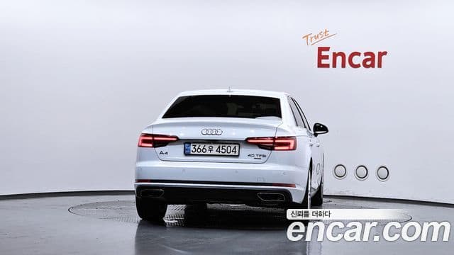 Audi A4 (B9) 4