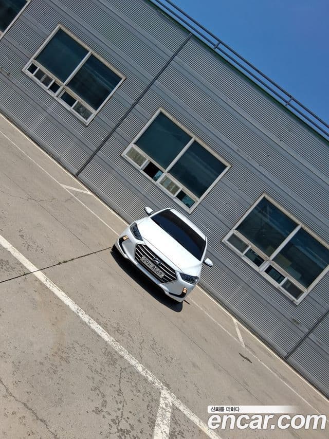 Hyundai Avante AD