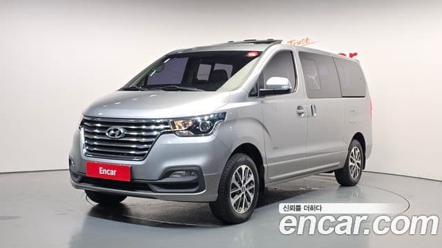 Hyundai The New Grand Starex 1
