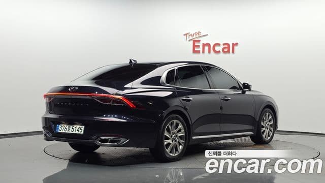 Hyundai The New Grandeur IG Hybrid 2